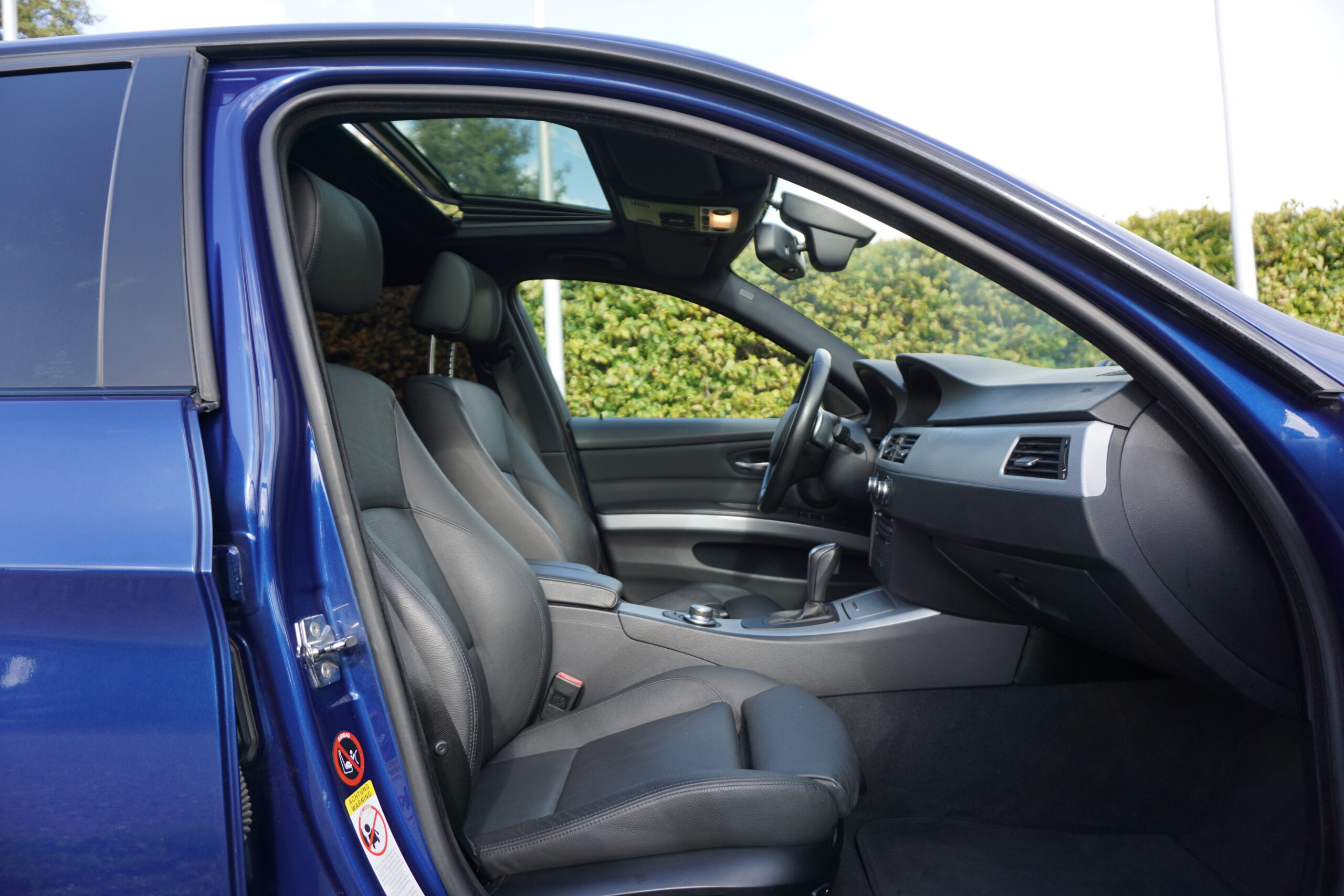 
								BMW 3-Serie 335i M Sport E90 full									