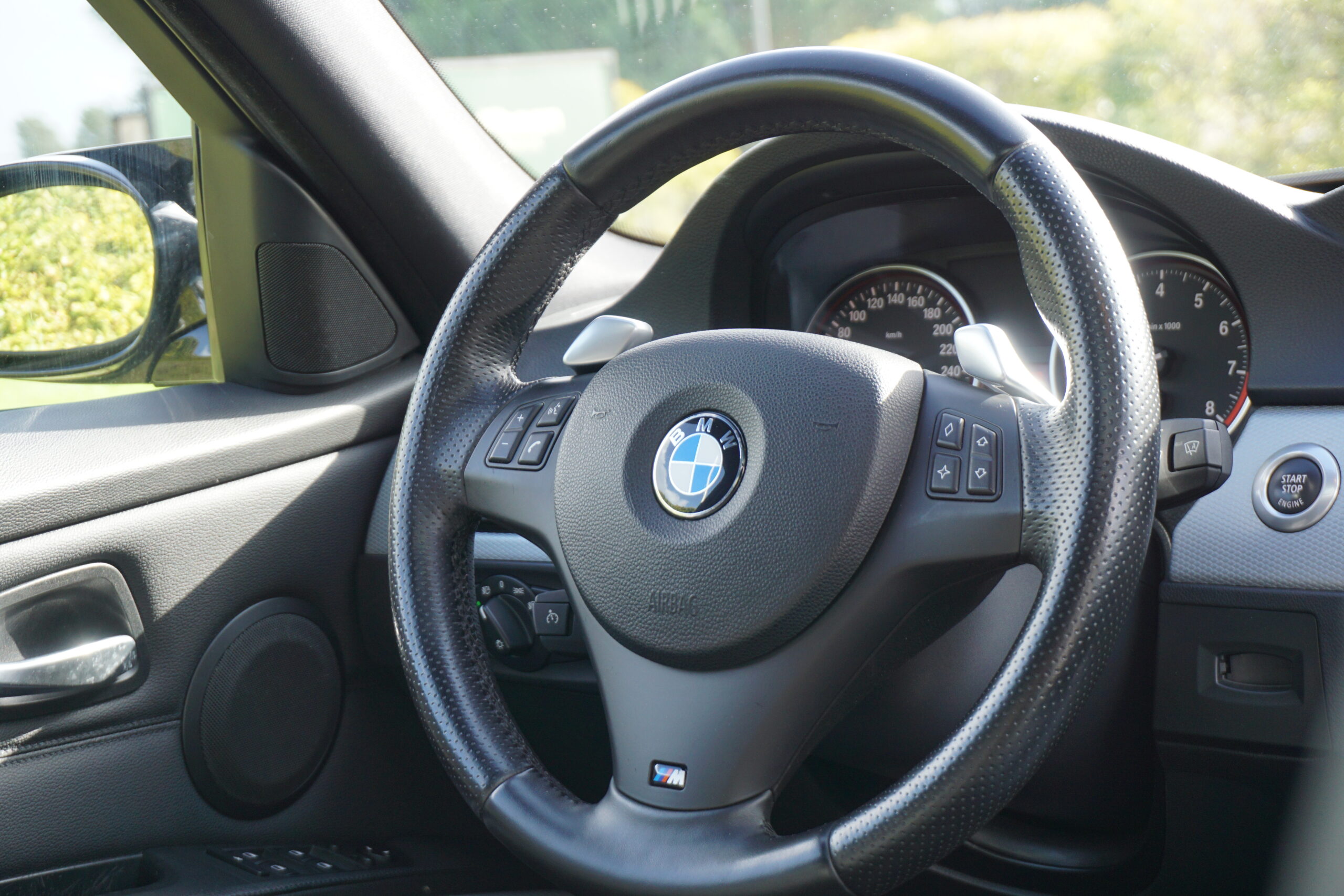 
								BMW 3-Serie 335i M Sport E90 full									