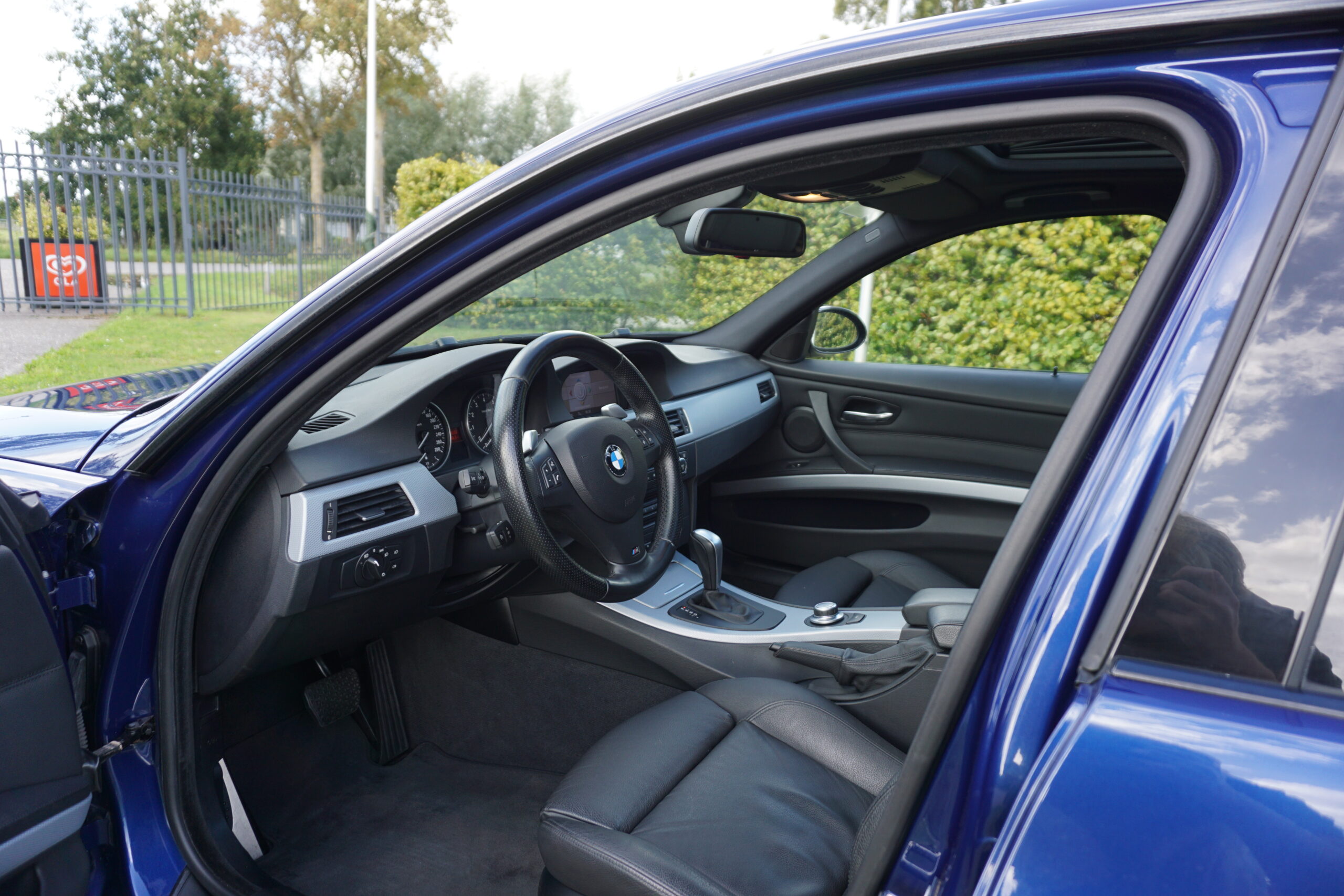 
								BMW 3-Serie 335i M Sport E90 full									