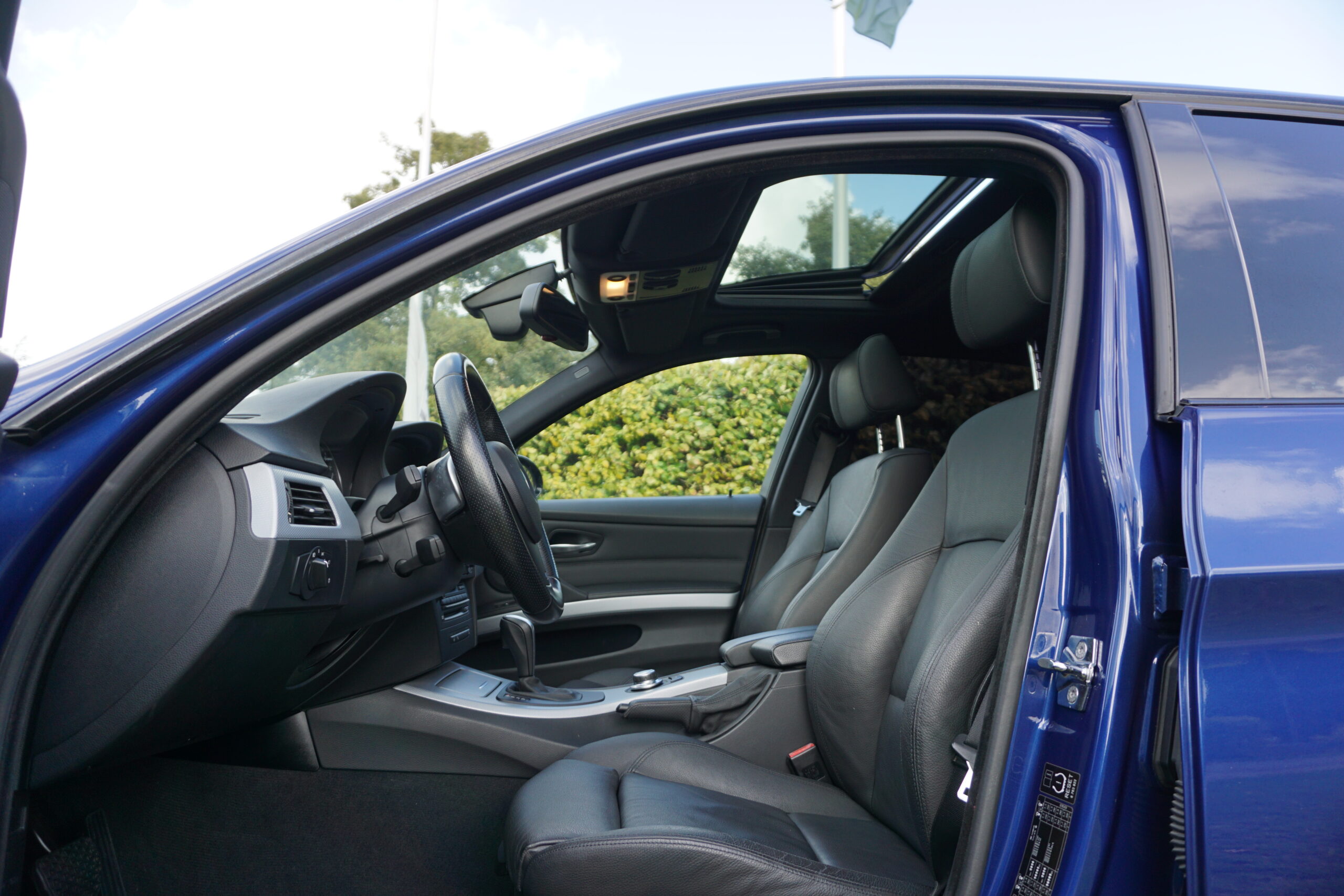 
								BMW 3-Serie 335i M Sport E90 full									