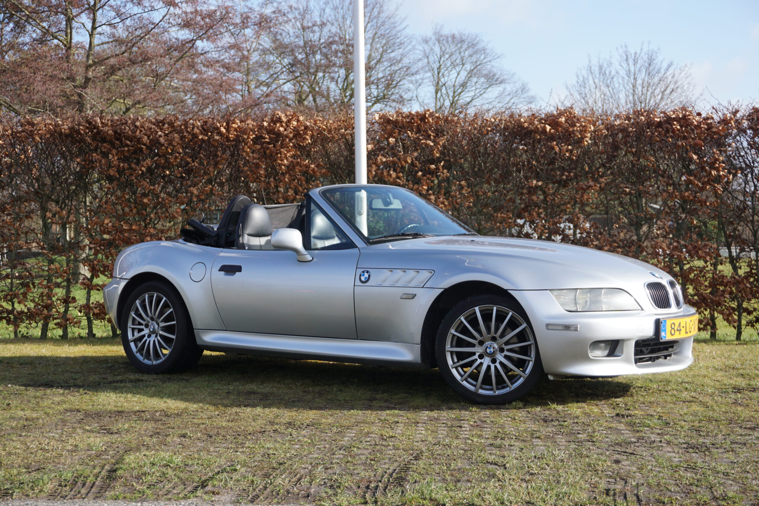 
								BMW Z3 Roadster 2.2 full									